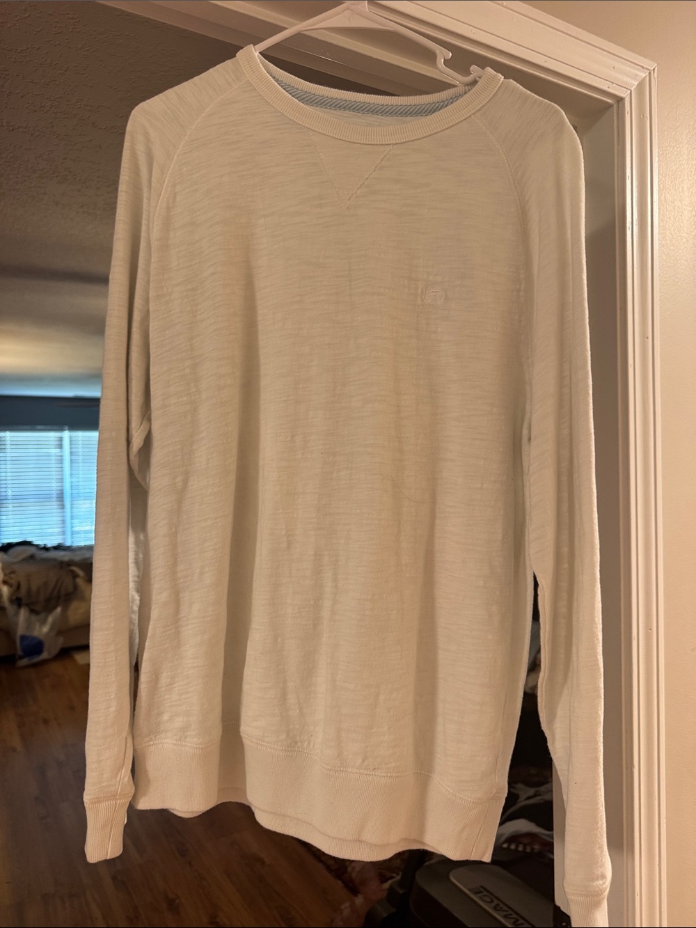 Southern Tide Long Sleeve Crewneck Top in Cream